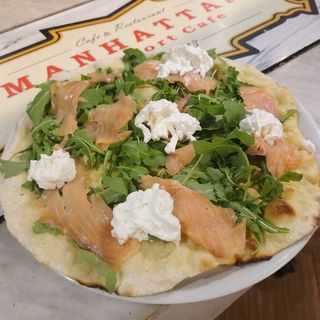Pizza salmone