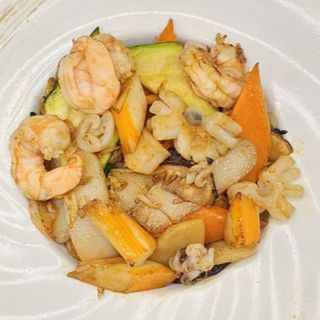 293. Gnocchi di riso con misto di mare