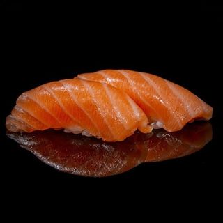 51. Sake nigiri