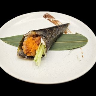 117. Spicy tuna temaki