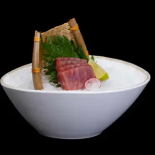 222. Maguro sashimi