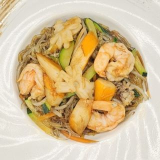 287. Spaghetti di soia con misto di mare piccante