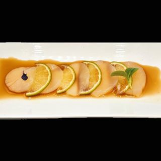 200. Hotate carpaccio