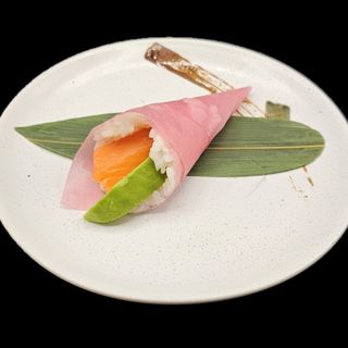 123. Sake soy temaki