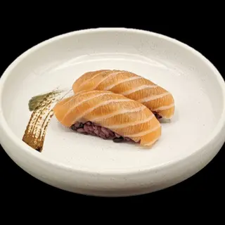 66. Black sake nigiri