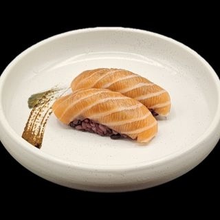 66. Black sake nigiri