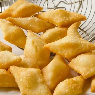 Chiacchiere Salame e Bufala