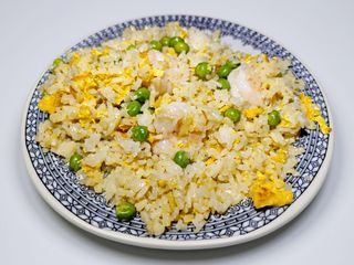 31 Riso saltato con gamberetti