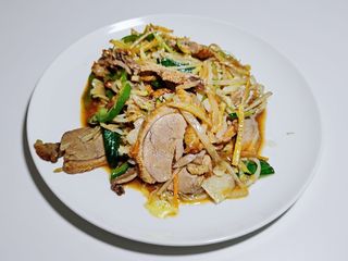 203 Anatra saltata con verdure