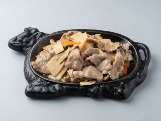 74B Manzo con verdure alla piastra