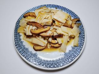 93 Bambù e funghi cinese