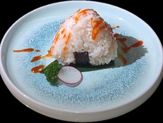 228 Onigiri spicy salmon - 1 pezzo