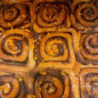 CINNAMON ROLL