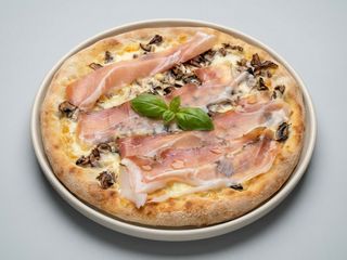 Pizza speciale campagnola