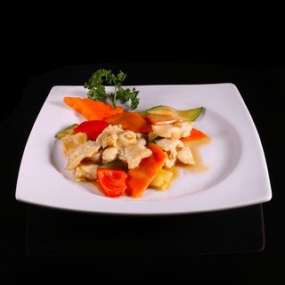 Pollo con verdure saltate