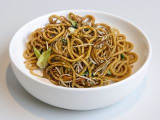 148. Ramen con verdure saltato