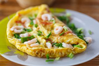 104 Omelette con gamberetti