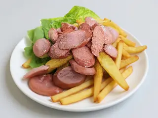 Salchipapa 