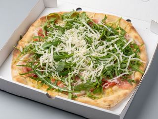 Pizza primavera fredda