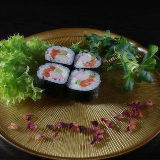 131. Futomaki salmo phila