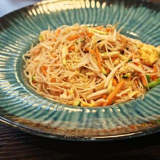 234.Spaghetti di riso con verdure