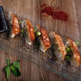 Ebi gyoza