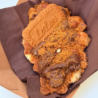 Croffle Nutella e Lotus