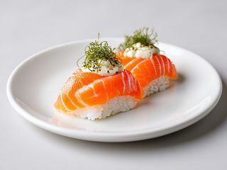 53 - Nigiri Sake Philadelphia 2 pz