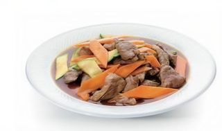 170. Manzo con verdure