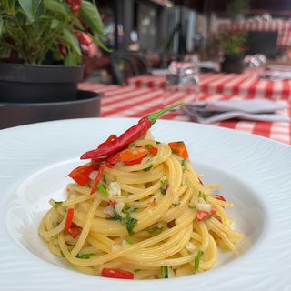 Spaghetto aglio, olio e peperoncino