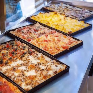 Pizza in teglia salsata 1 trancio