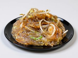 205. Spaghetti di soia saltati