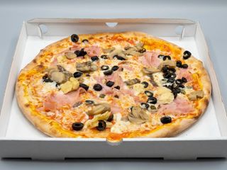 Pizza capricciosa