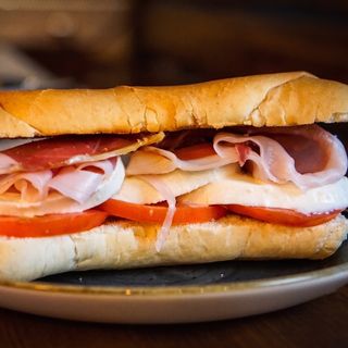 CAPRESE BUN