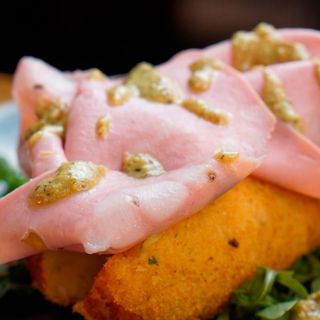 CROCCHETTA DI PATATE, MORTADELLA E PISTACCHIO