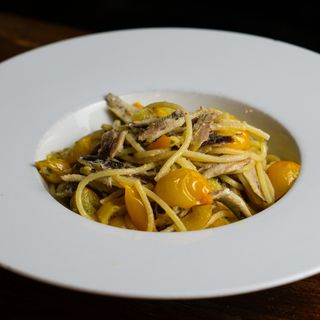 SPAGHETTI ALICI E DATTERINO  GIALLO