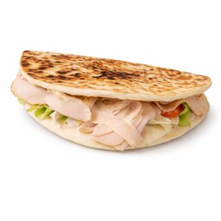 Tacchino, iceberg, pomodoro, salsa tonnata