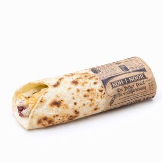 Pollo grigliato, pomodorini, avocado, mozzarella, salsa tzaziki