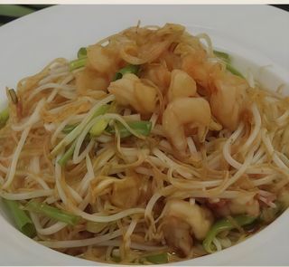 221 Spaghetti di soia con gamberi 