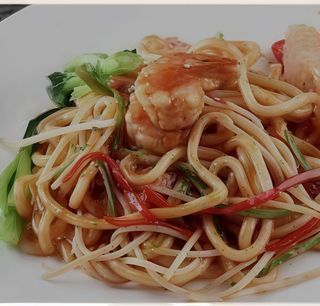 228 Spaghetti piastra con gamberi 