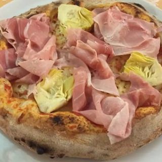 Prosciutto e carciofi