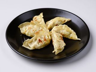 Gyoza con pollo e verdure - 6 pezzi 