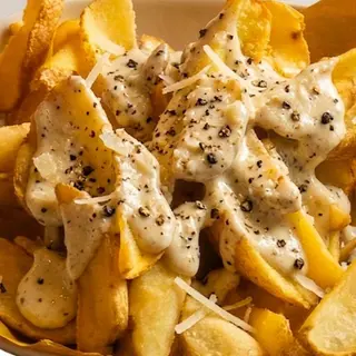 Patatine fritte cacio e pepe