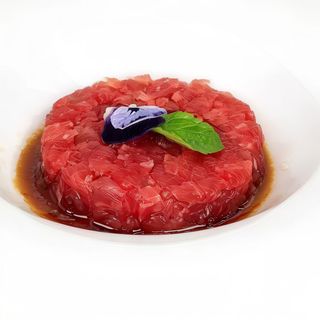 19. Maguro tartare