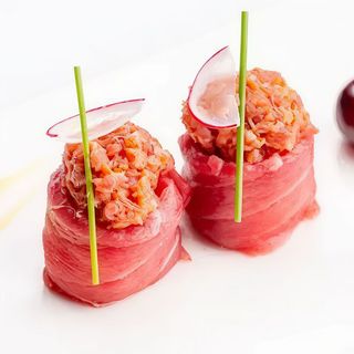 48. Spicy tuna gunkan