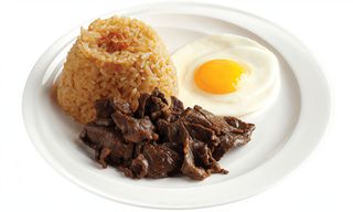 Tapsilog - Sinangag, beef tapa, itlog, atchara