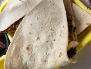 Piadina Norcia rape e scamorza affumicata