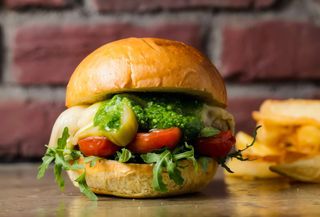 Veggie burger con fries
