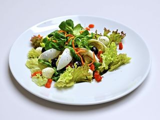 Componi la tua insalatona