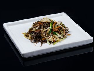 130 YAKI SABO CON POLLO E VERDURE